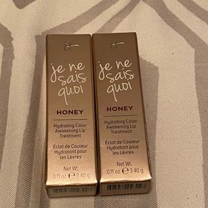 It Cosmetics hydrating lip color